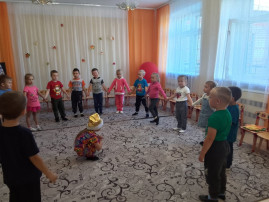 Развлечение "Заведем мы хоровод" Развлечение "Заведем мы хоровод".