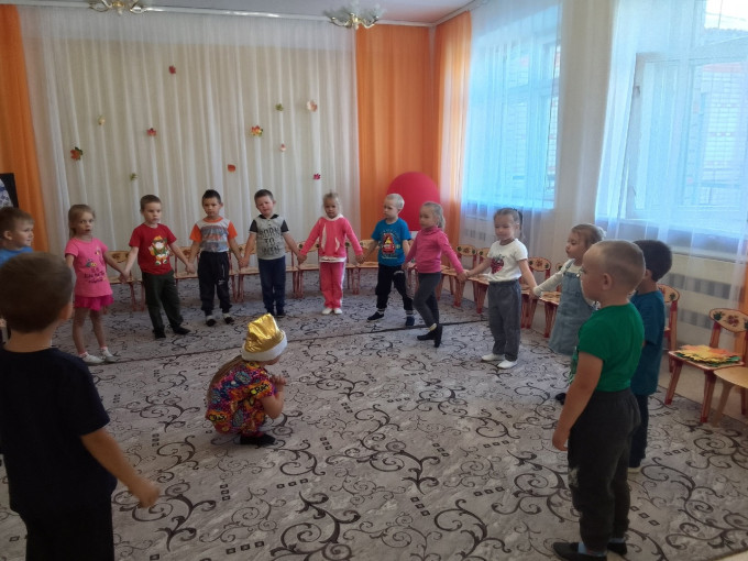 Развлечение "Заведем мы хоровод" Развлечение "Заведем мы хоровод".